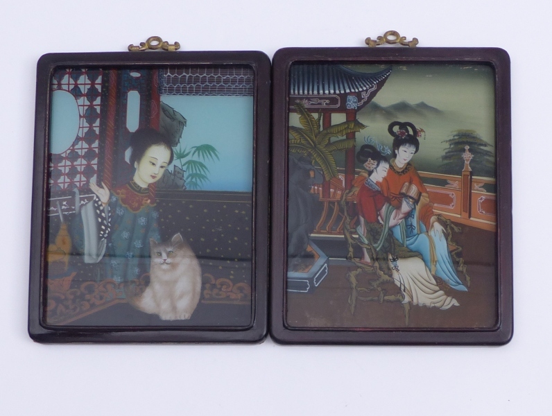 Zwei Hinterglasbilder mit Damen, China, fr. 20. Jh.